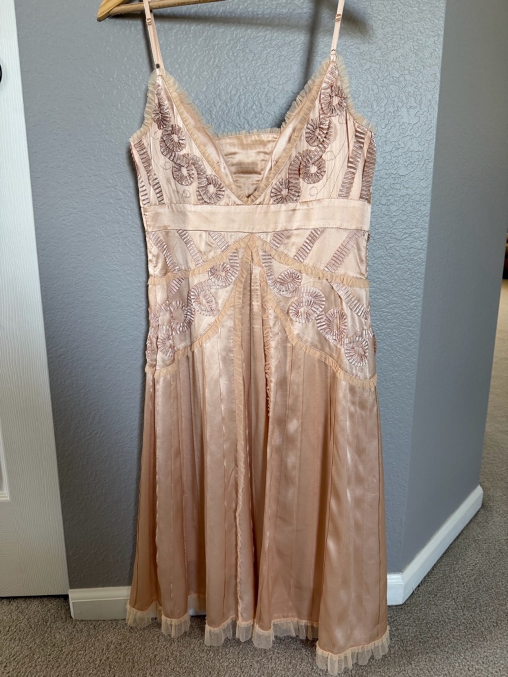 Sue Wong Blush Pink Embroidered Satin Midi Dress Size 4 (closer to 2) - Picture 4 of 4